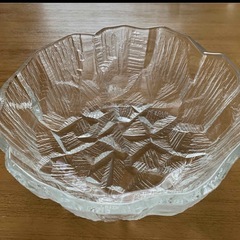ガラス製大鉢サラダボール食器の画像