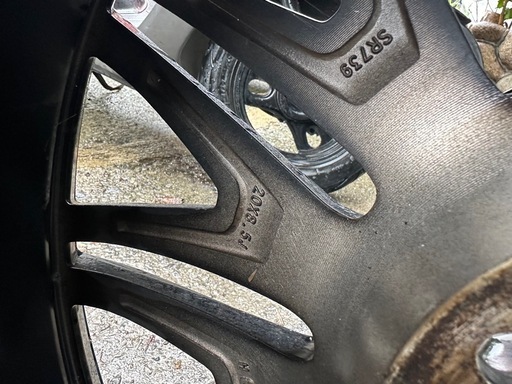 値下げです‼️20インチホイール車のパーツ タイヤ、ホイール