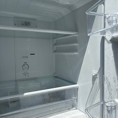 無印良品の洗濯機、AQUA冷蔵庫の画像