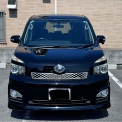 70系ヴォクシー後期型　ZS煌　車検長くて綺麗