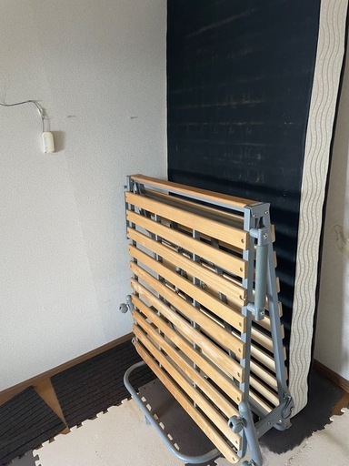 折りたたみベッド シングルマット付き