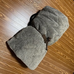 カーペットと掛け布団と敷きパッドの画像