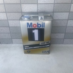モービル1　Mobil 1　0W-40 　4L