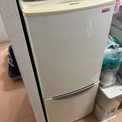 一人暮らし用冷蔵庫あげますの画像