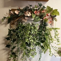 ハンドメイド　フェイクグリーン壁掛けの画像