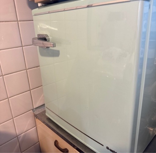 レトロ風冷蔵庫
