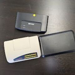 スイッチングハブ×３台差し上げます。