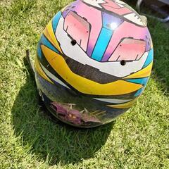 アライ ヘルメットの画像