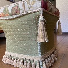 アンティーク調の椅子の画像