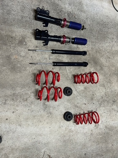 セレナNC25 車高調