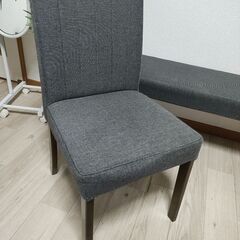 【募集中です】ダイニングチェア　四人掛けの画像