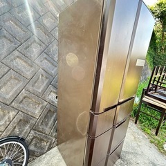 大型冷蔵庫三菱555Lの画像