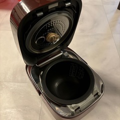 東芝真空圧力IH保温釜　炊飯器お譲りしますの画像
