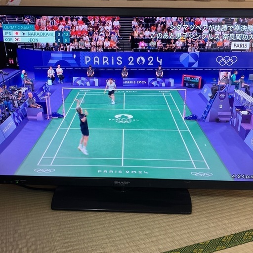 シャープ　AQUOS 32V型　液晶テレビ