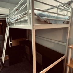 IKEA SVÄRTA スヴェルタ ロフトベッドの画像