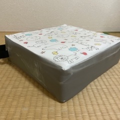 高さ調節クッション　お食事クッション　子供用　椅子　クッションの画像