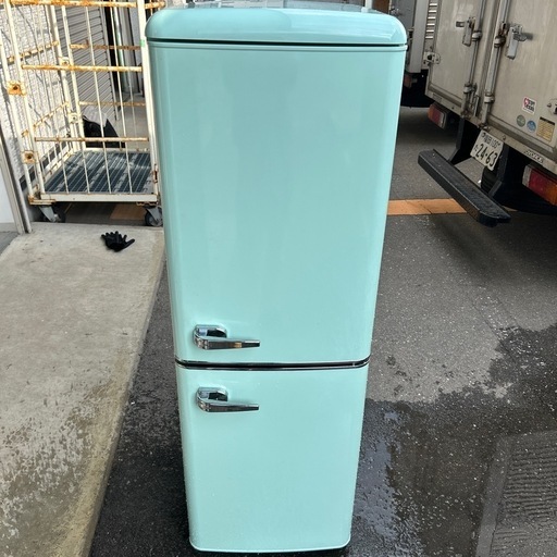 使用激短！アイリス！グリーン色！2022年製！130L！美品！早い者勝ちです！