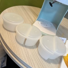 値下げ‼️
電動ふわふわとろ雪かき氷器