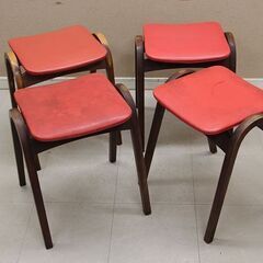 レッド　赤　ビンテージチェア　4脚　まとめ　パイプ椅子　昭和レトロ　折り畳み椅子 秋田木工 スタッキングチェア 4脚セット 赤 レッド スツール