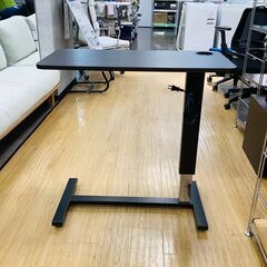 【軽トラック貸し出し無料！】電源タップ付きの昇降テーブルです！の画像