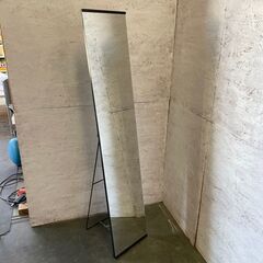 【ジモティ限定特価】  鏡部分を大きくしたスタンドミラー 姿見 ...