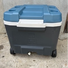 60Qt🇺🇸iglooイグルー取手付なし‼️ホイールクーラーボックスマリンレジャー沖釣りキャンプビーチパーテｨー56L🍉プロフ必読の画像