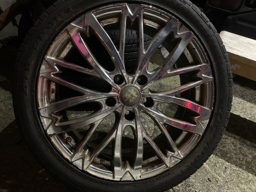 桜ホイール18インチ