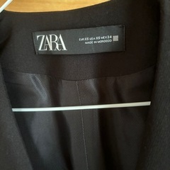 ZARA ベストの画像