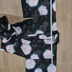 浴衣　黒✕花柄(薄紫と薄ピンク)　巾着付きの画像