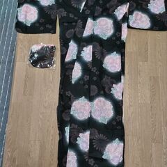 浴衣　黒✕花柄(薄紫と薄ピンク)　巾着付き
