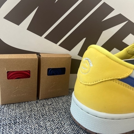 Travis Scott × Nike WMNS Air Jordan 1 Retro Low OG "Canary"