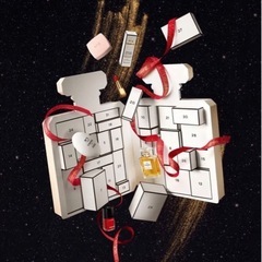 CHANEL アドベントカレンダーの画像