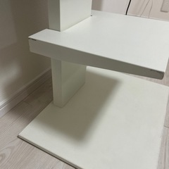 ハイセンス 55V型 4K液晶テレビ 55U7E & EQUALS WALLウォール V2 ロータイプ 壁寄せテレビスタンド　棚板付き（オプション品）の画像