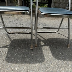 折り畳み椅子　　2つセット価格の画像