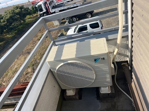 メーカーお任せ新品エアコン2.8kw 主に10畳用  工事込み 
