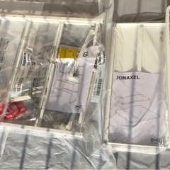 【取引中】未使用　イケア　IKEA ヨナクセル　JONAXEL ホワイト　ラック　収納棚の画像