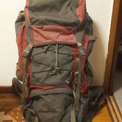  ★登山・旅行●大容量　リュックサック　70+15L　フレーム
