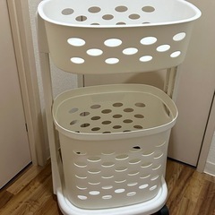 【美品】ランドリーバスケット　ランドリーラック 二段　