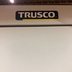 トラスコ　3人用ロッカー　鍵付き　部品付きの画像