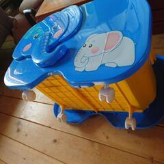 おもちゃ箱の画像