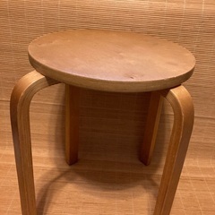 IKEA 木製スツール