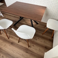 決まりました。ダイニングテーブルセットの画像