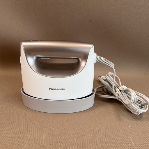 衣類スチーマー／アイロンPanasonicNI-CFS750 2019年製