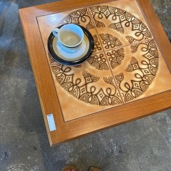 アンティークタイル　サイドテーブルの画像