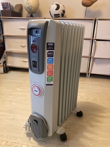 デロンギオイルヒーター　H770812EFSN-GY