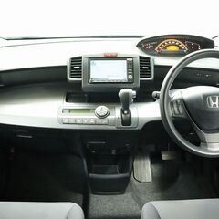 丁度良いホンダ！コンパクトな３列シートが魅力的♪の画像