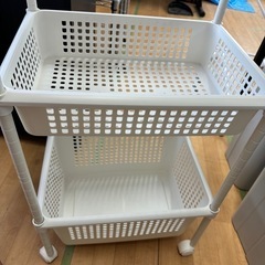 ワゴン　キャスター付き　中古の画像