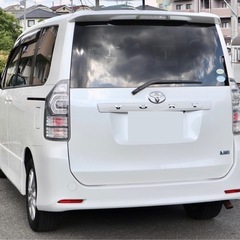 H22 ヴォクシーZS/後期モデル/検R7.4/フルセグTV/Bluetooth/パワスラの画像