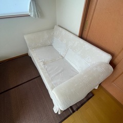 IKEA エクトールプ　2人掛けソファ　の画像