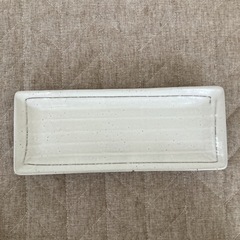 お皿4枚セットです。